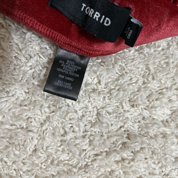 Torrid Size 18 Tall Red Velvet High Rise Relaxed Tapered Straight Leg Pants - Picture 7 of 8